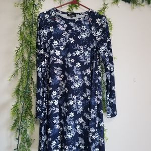 Long sleeve floral dress